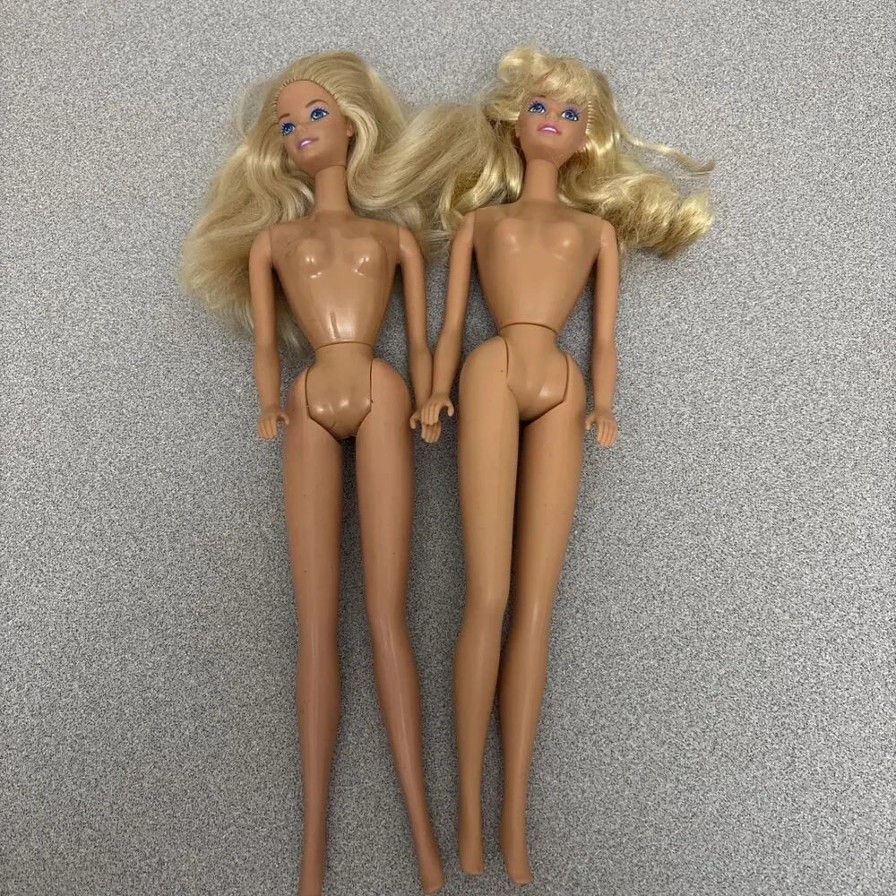 Lot of 8 Vintage Mixed Style Mattel Barbie, 1966 Body Molds, Twist Waist, Nude